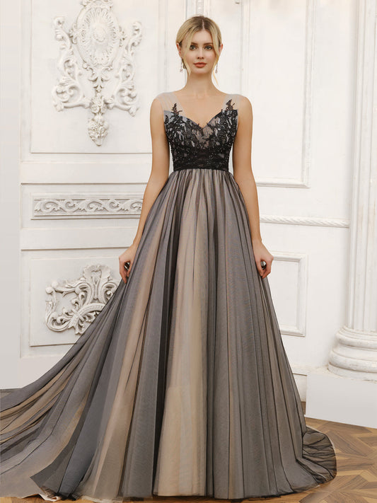 Tulle V-Neck Sleeveless Ball Gown Wedding Dresses with Beading